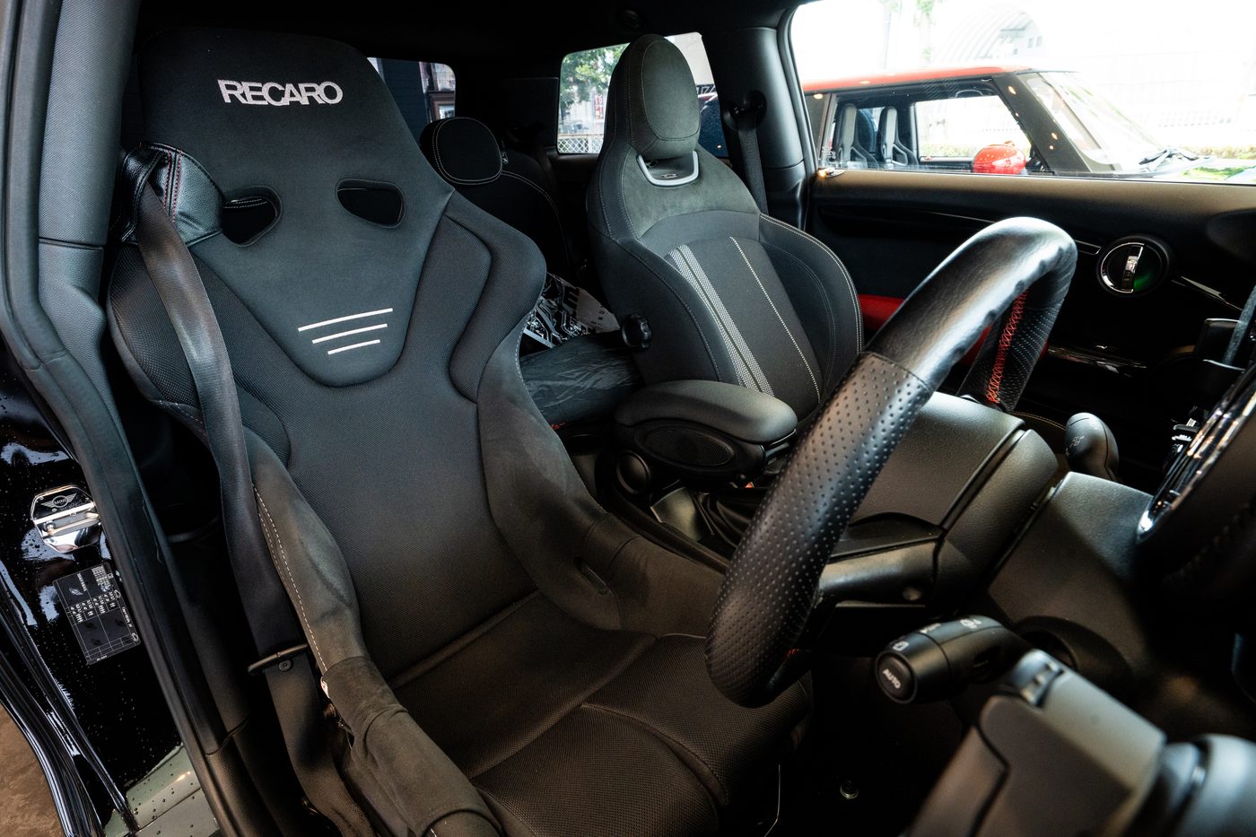 RECARO Seats 施工写真