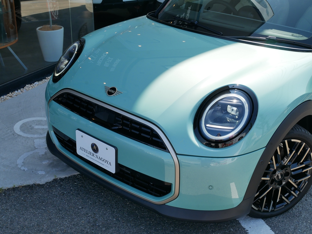 MINI Cooper C Favourd Trim 車両写真
