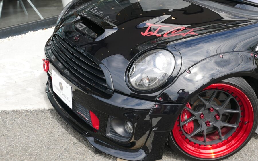 MINI ジョン・クーパー・ワークス ３ドア