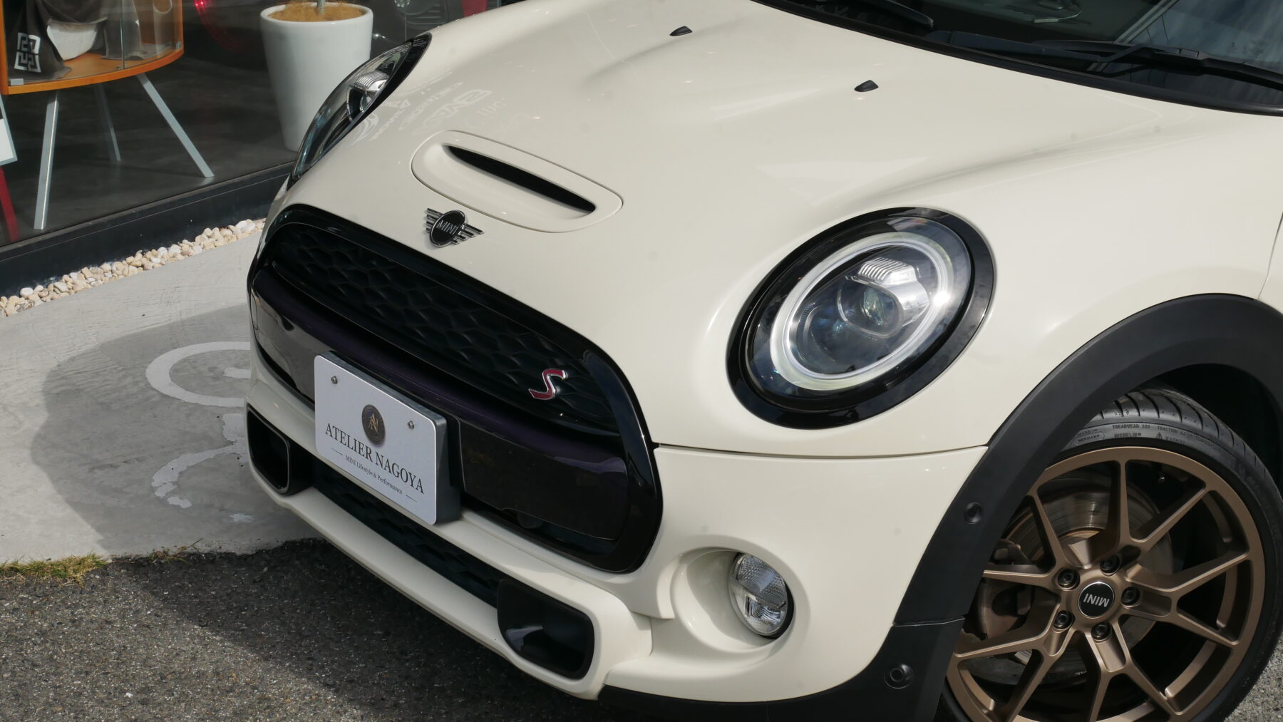 MINI Cooper SD 5ドア 車両写真